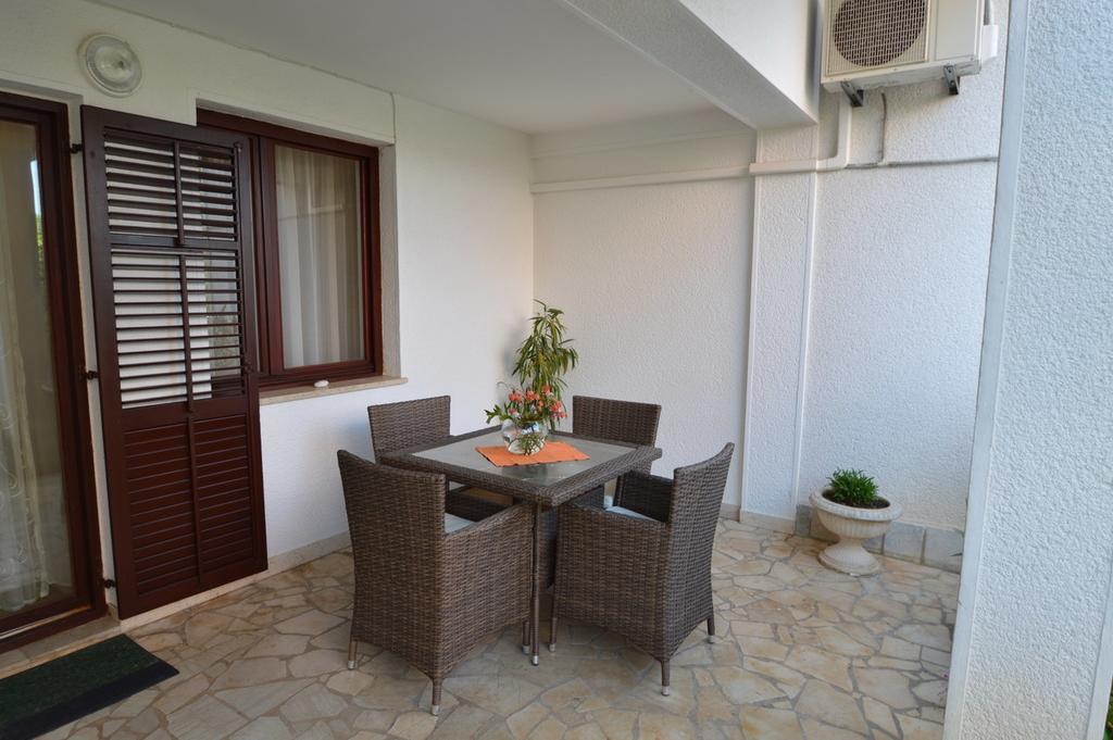 Apartment Vita Mali Lošinj Exteriör bild