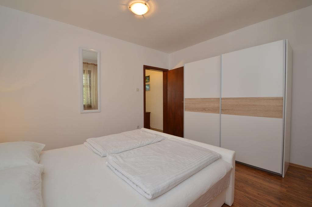 Apartment Vita Mali Lošinj Exteriör bild