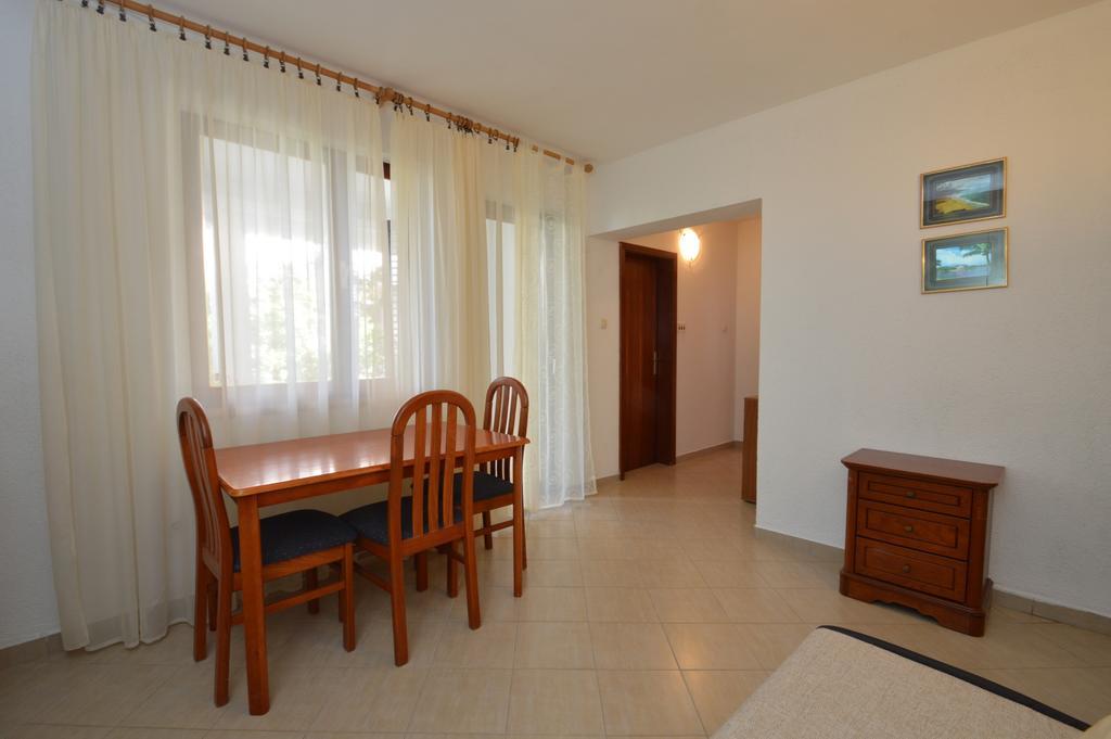Apartment Vita Mali Lošinj Exteriör bild
