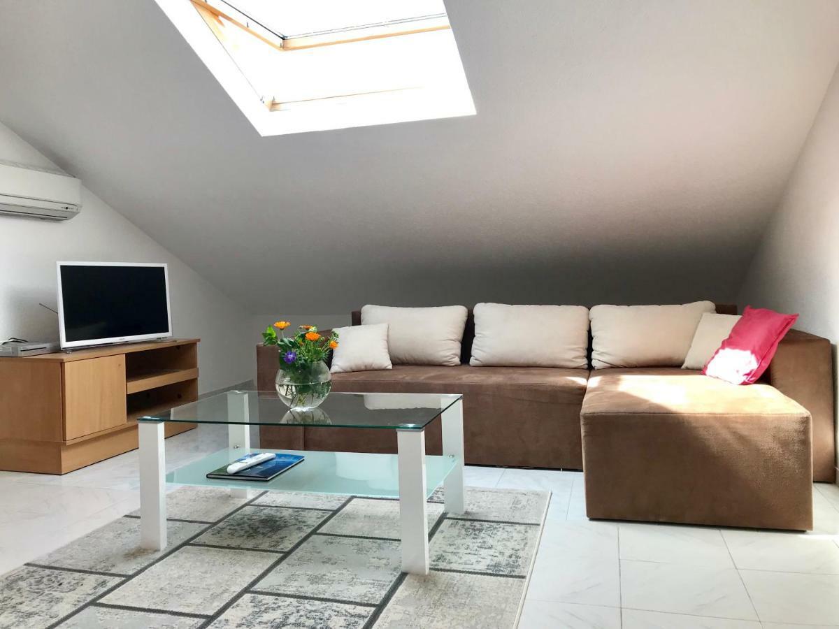 Apartment Vita Mali Lošinj Exteriör bild