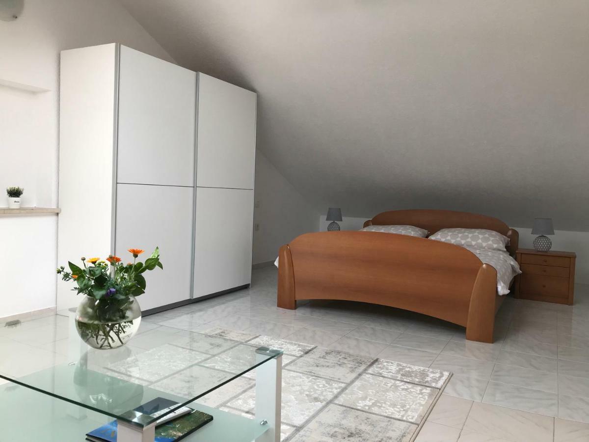 Apartment Vita Mali Lošinj Exteriör bild
