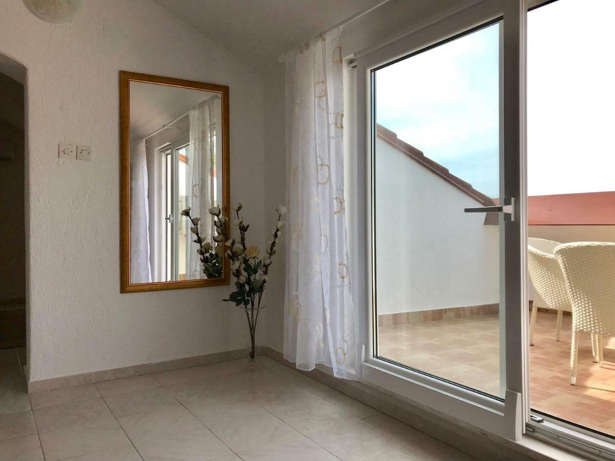 Apartment Vita Mali Lošinj Exteriör bild